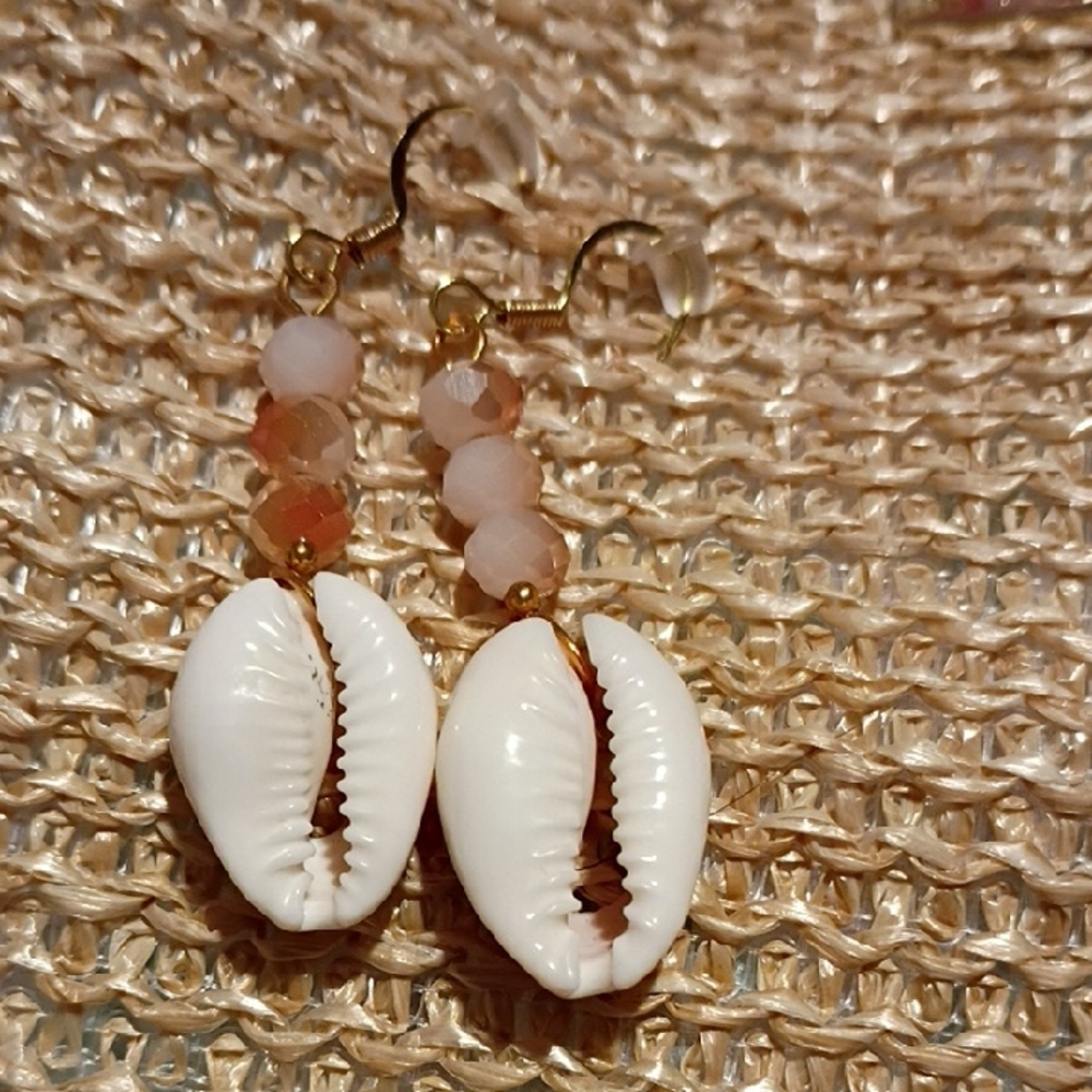 Chic White and Gold Shell Earrings